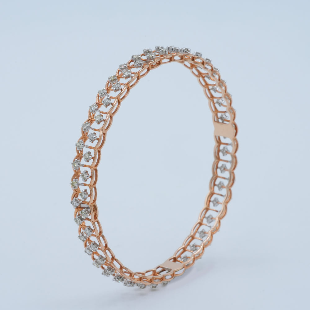 Halo Link Diamond bangle