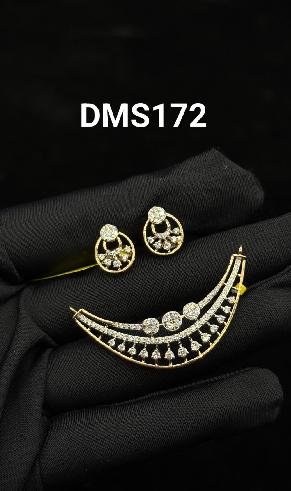 Moonlit Diamond Mangalsutra