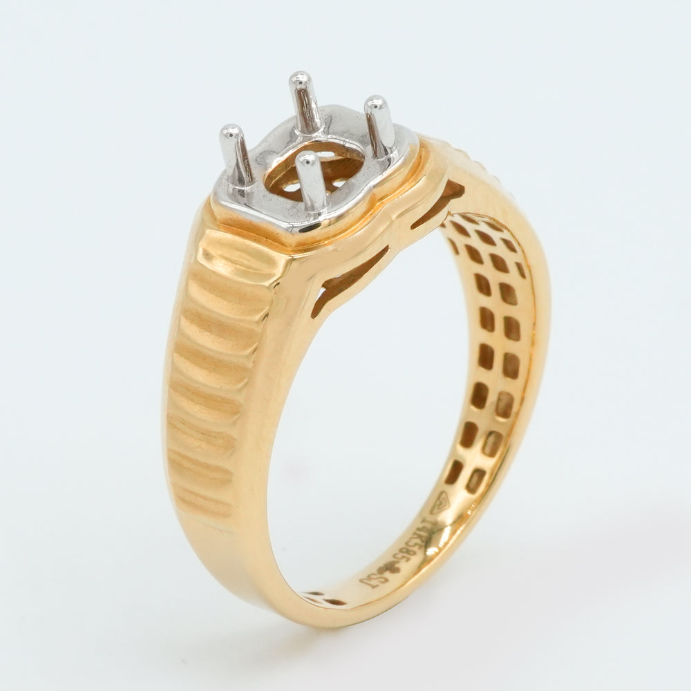 Ridge Diamond Ring
