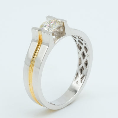 Elevate Diamond Ring