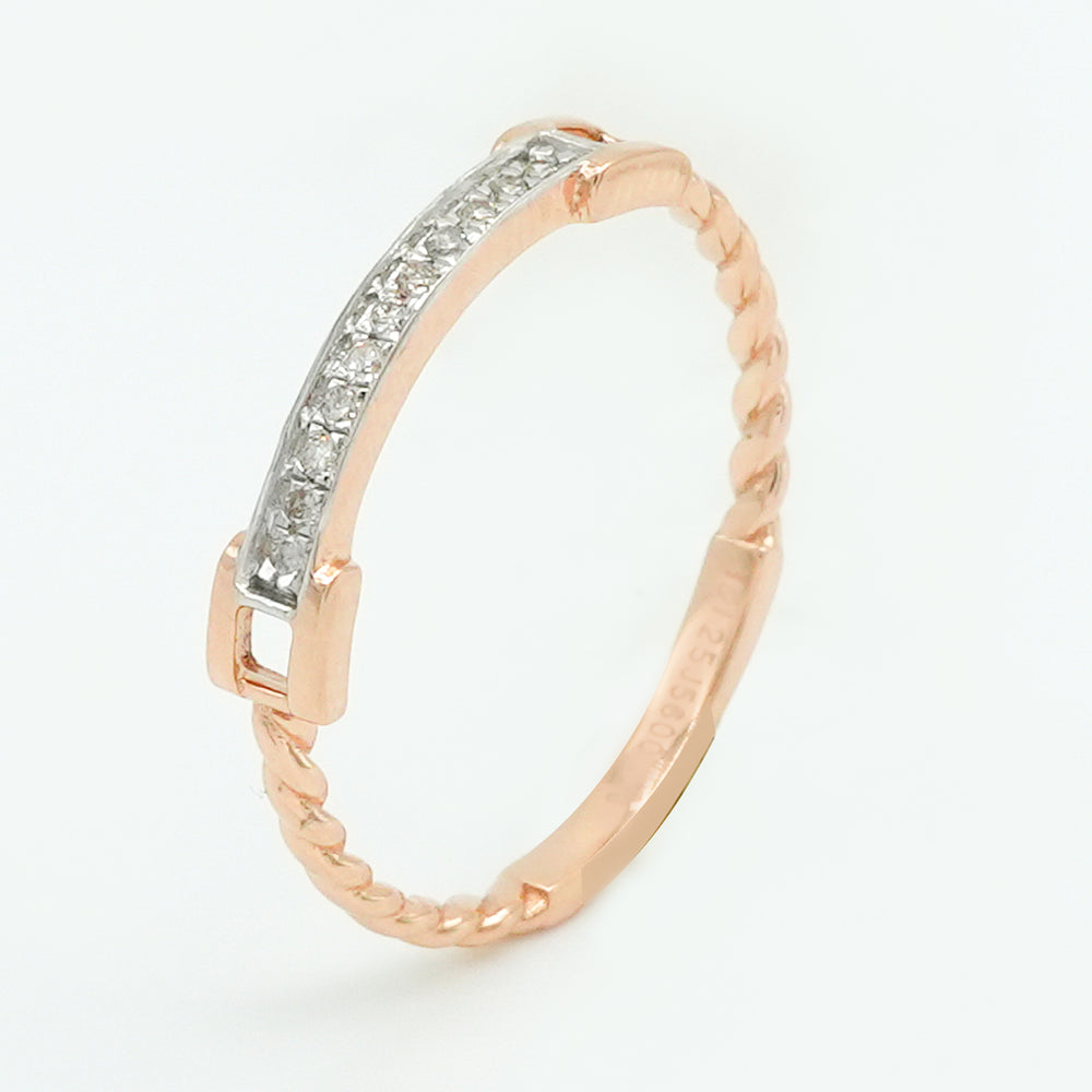 Ribbon Diamond Ring